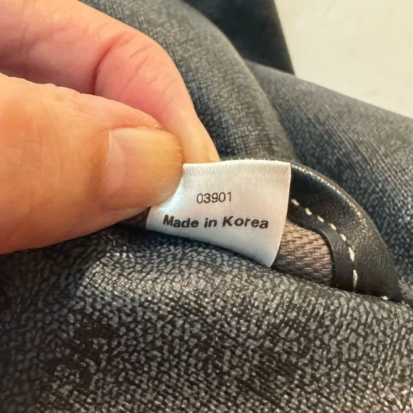 MCM Black Shopper Bag with Sturdy Leather Handles - Picture 13 of 14